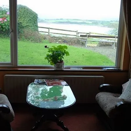 Bed & Breakfast Dromcloc House